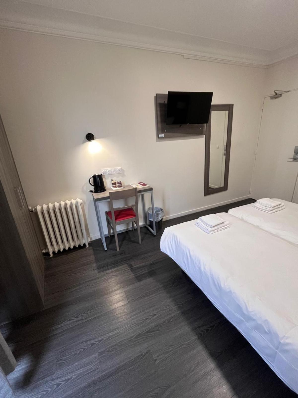 Hipotel Paris Voltaire Bastille Exterior photo
